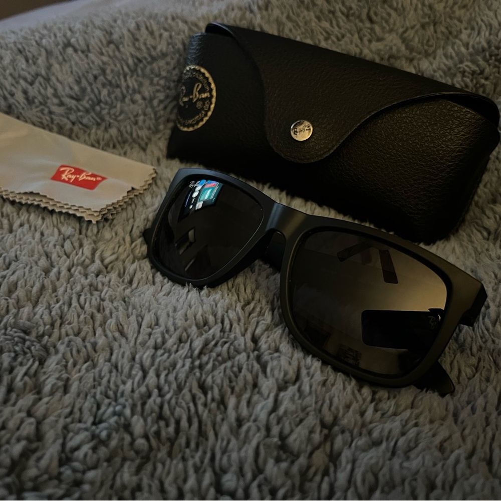 Justin frame by Rayban